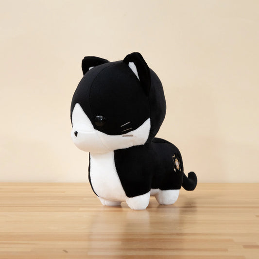 Bellzi Tuxi the Tuxedo Cat