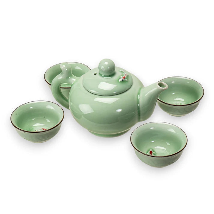 Tea Set 8oz Koi Fish Kung Fu with Spout Strainer