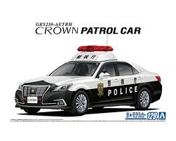 Aoshima Toyota GRS210 Crown Patrol Car For Patrol '16