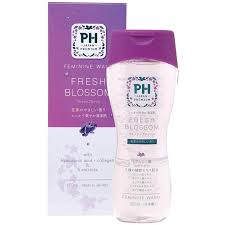 PH JAPAN PREMIUM Feminine Wash Fresh Blossom