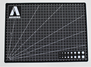 Aoshima Black Cutting Mat 200 x 280